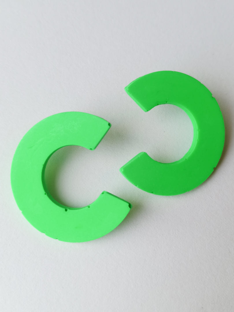 Boucles d'oreilles DeuxC - graphiques et colorées