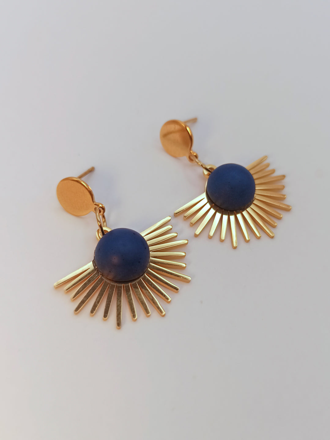 Boucles d'oreilles Soleils - pendantes et colorées fait main