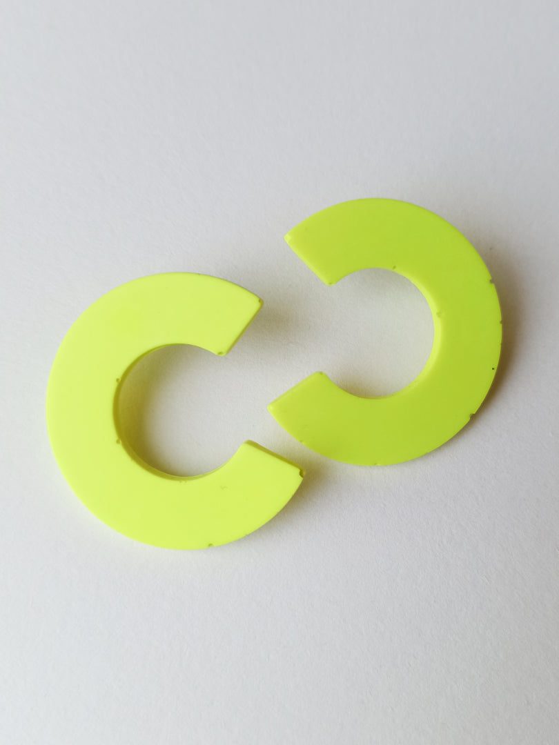 Boucles d'oreilles DeuxC - graphiques et colorées