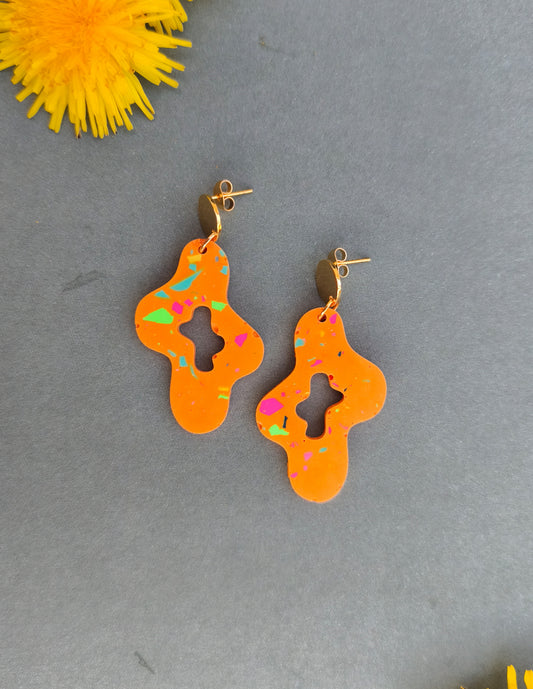 Boucles d'oreilles Egg Longues - pendantes graphiques fait main