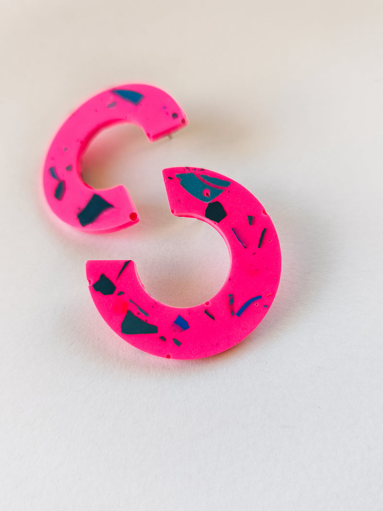 Boucles d'oreilles DeuxC - graphiques et colorées