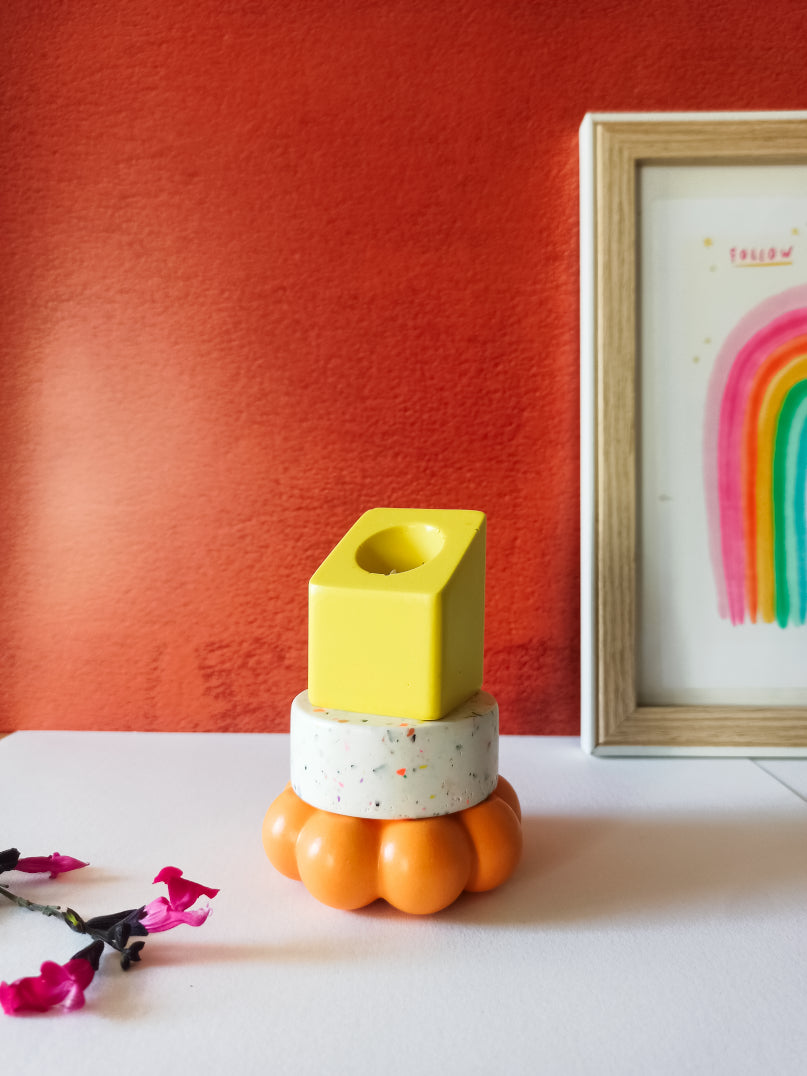 Bougeoir Roger – Déco colorée en Jesmonite (pièces empilées)