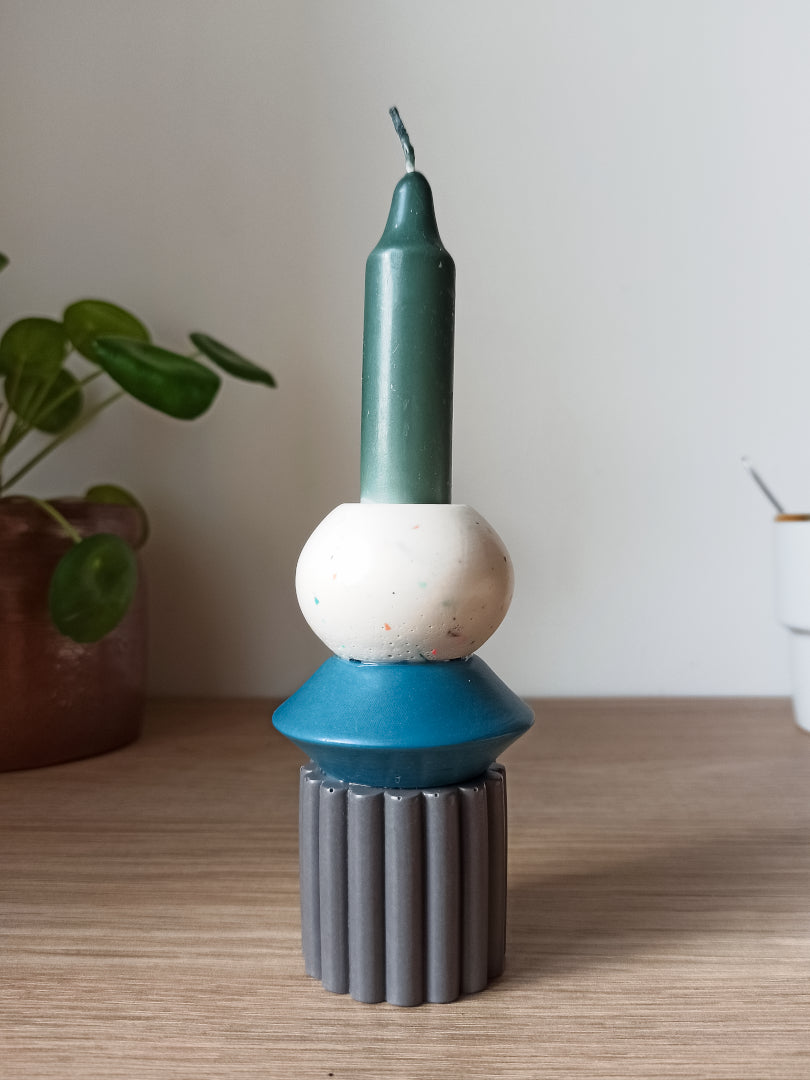 Bougeoir Hans – Déco colorée en Jesmonite (pièces empilées)