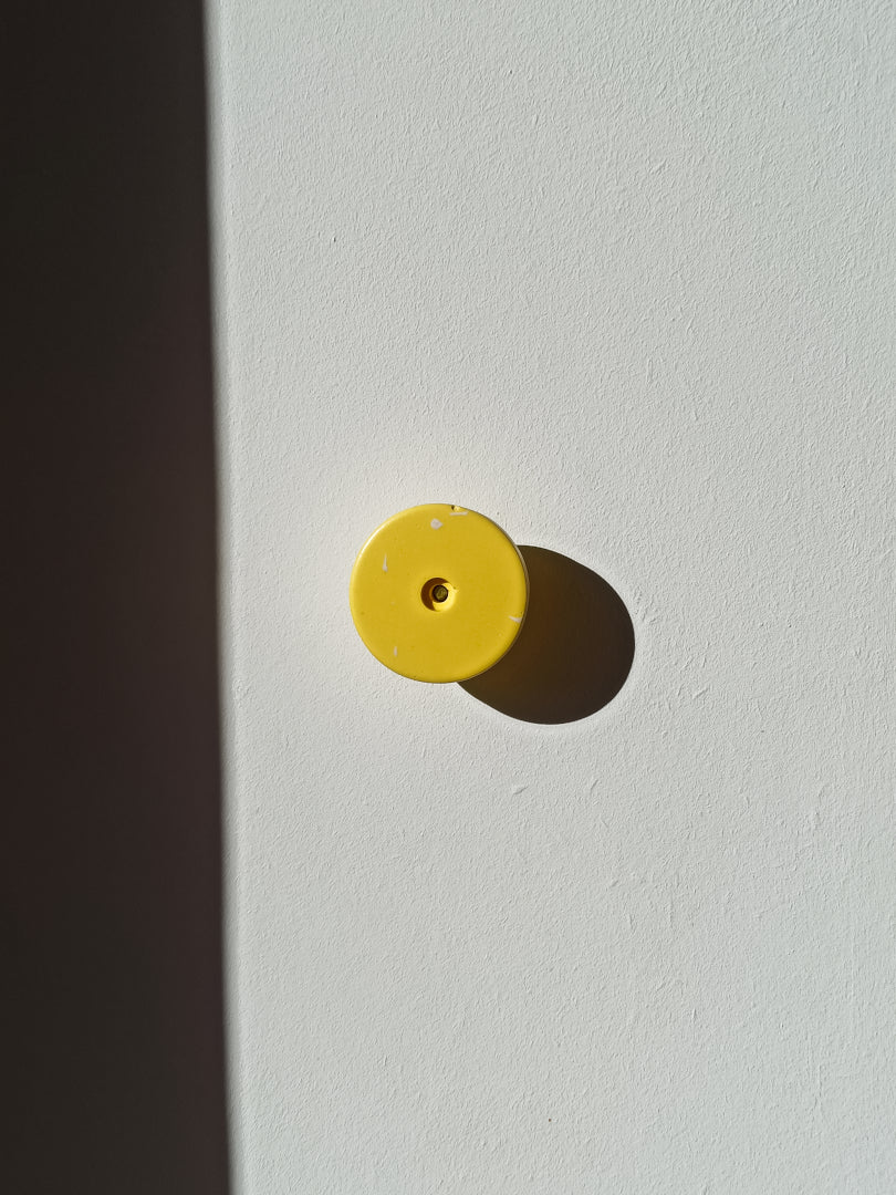 Patère murale Berthe en Jesmonite terrazzo – petit ou grand modèle