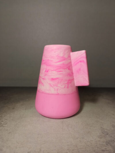 grand bougeoir forme épurée géométrique fabriqué en Jesmonite de couleur rose fluo et marbré rose fluo